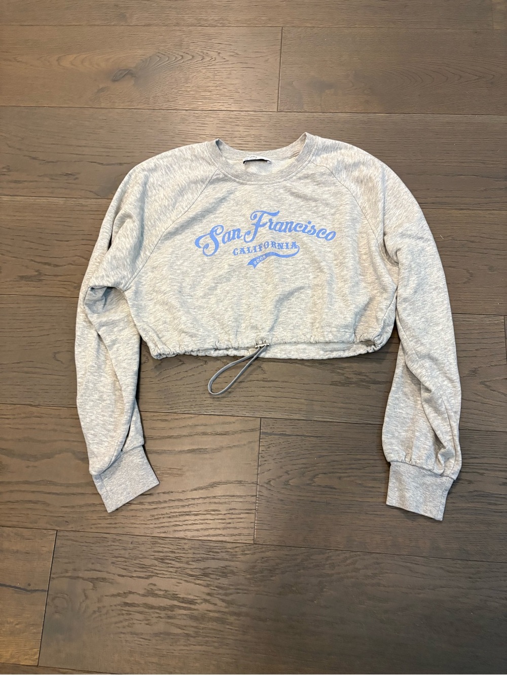 California ladies gray crop top sz med brand new